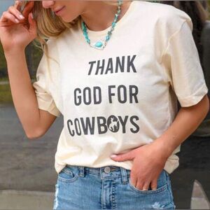 Thank God for Cowboys Womens Graphic Tee Size Medium